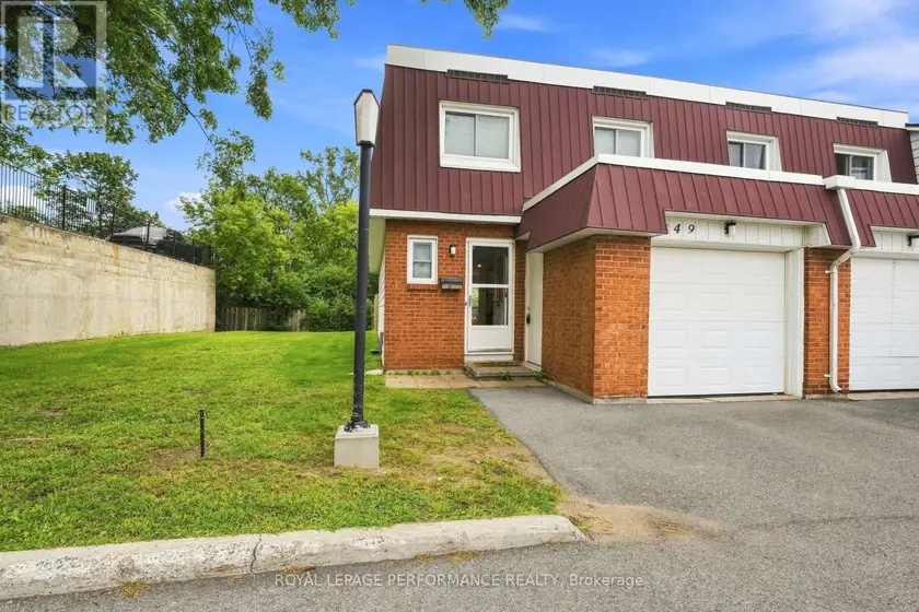 Townhouse at 94 - 249 ROMULUS PRIVATE, Ottawa