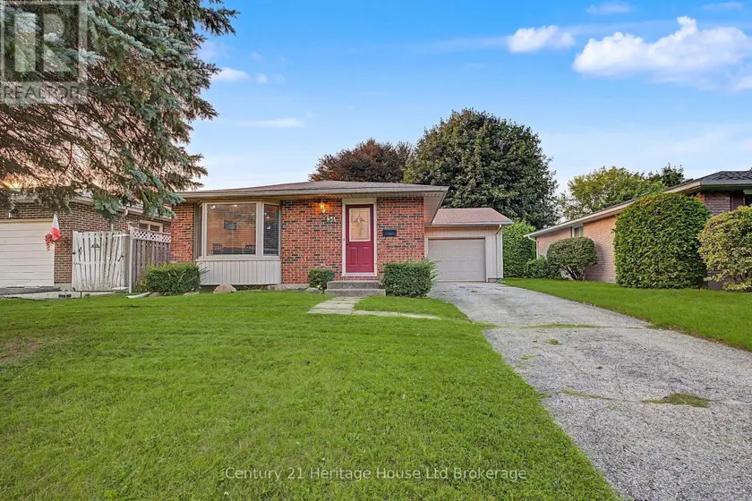 Detached at 34 CENTENNIAL AVENUE, Tillsonburg