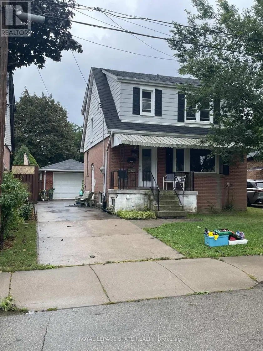 Detached at UPPER - 225 EAST 14TH STREET, Hamilton
