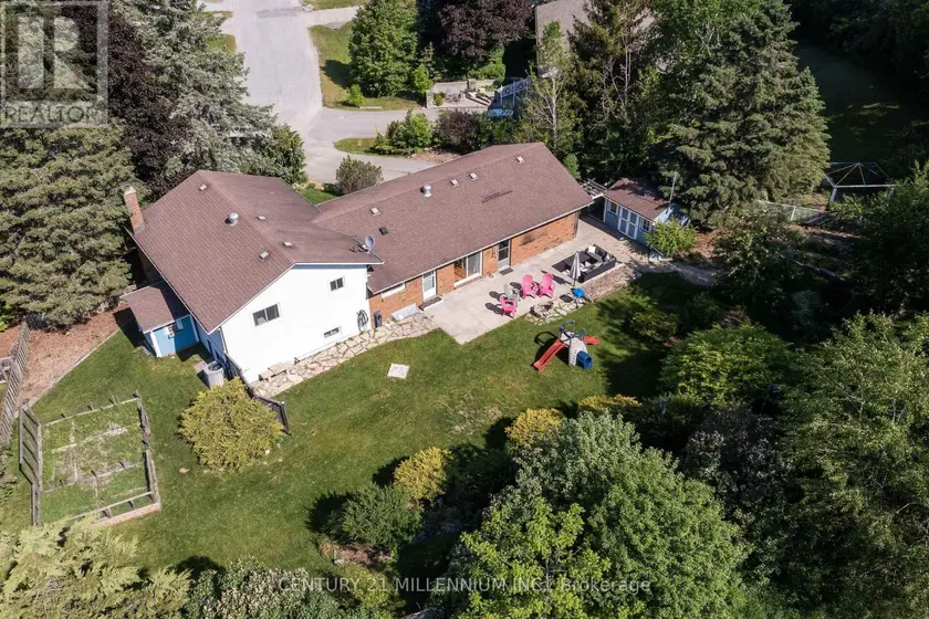 Detached at 41 DOUGLAS CRESCENT, Erin