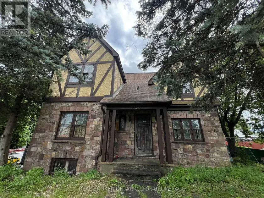 Detached at 320 2ND STREET E, Cornwall