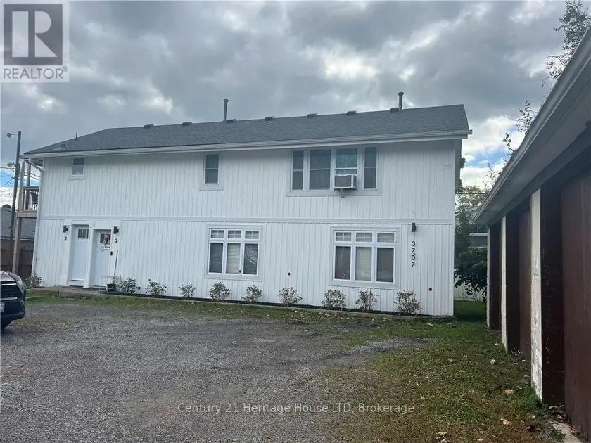 Multiplex at #LOWER - 3707 HERSHEY STREET, Fort Erie