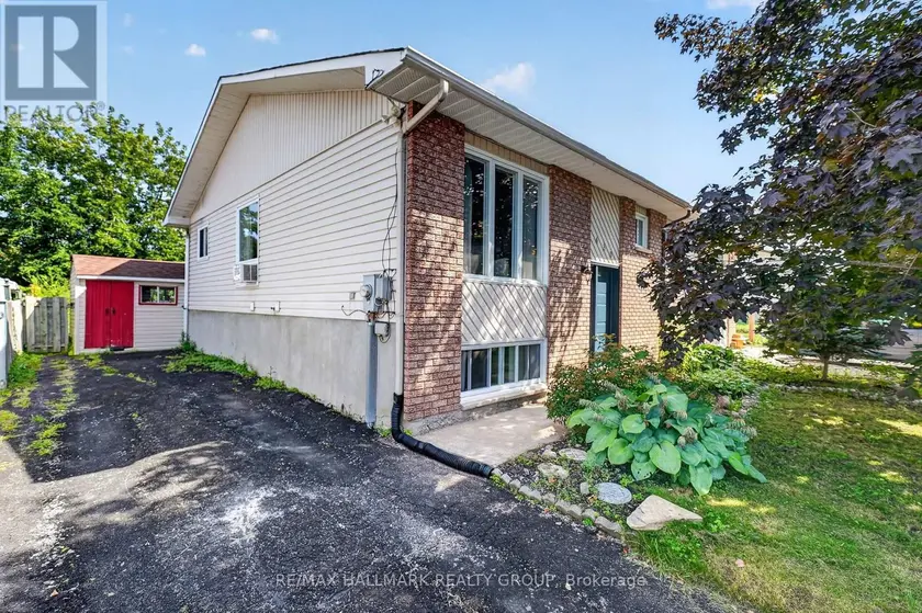 Semi-Detached/Link at 430 DALRYMPLE DRIVE, Clarence-Rockland