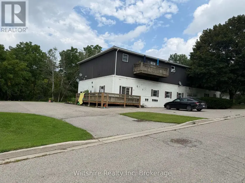 Multiplex at 9 - 29 OLD VIENNA STREET, Tillsonburg
