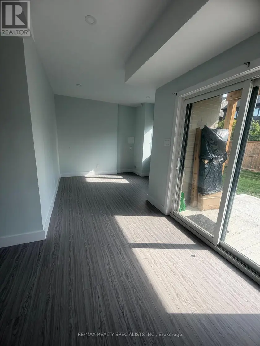 Detached at LOWER - 45 FERRIS CIRCLE, Guelph