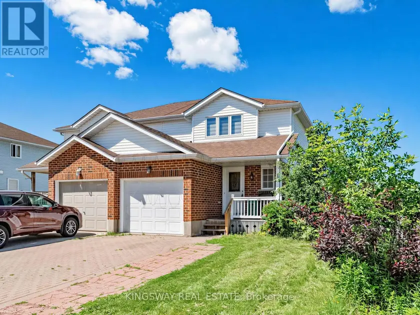Semi-Detached/Link at 1 HIGHBROOK STREET N, Kitchener
