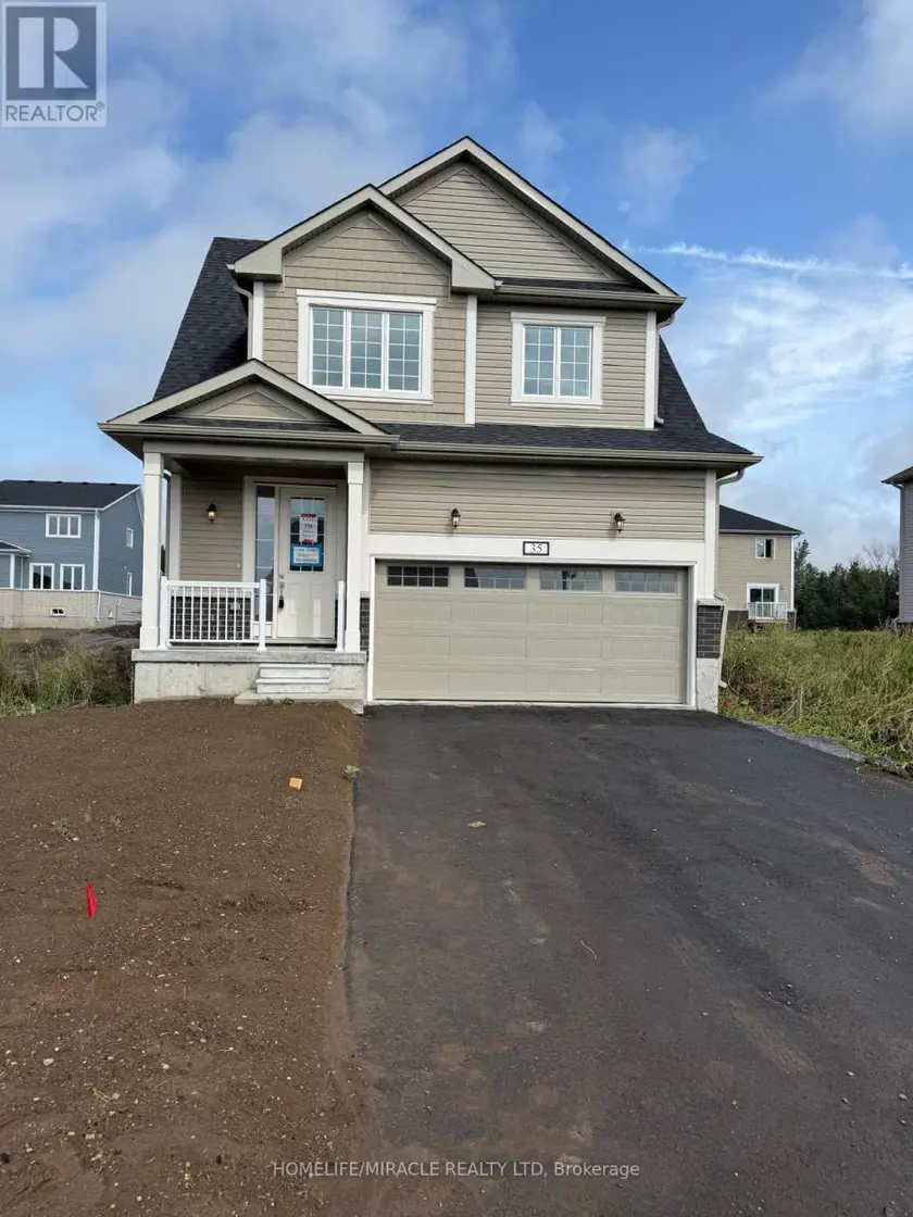 Detached at 35 ROYAL OAK CRESCENT, Loyalist