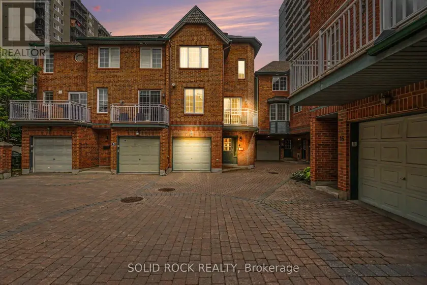Townhouse at 5 BECKINGTON PRIVATE, Ottawa