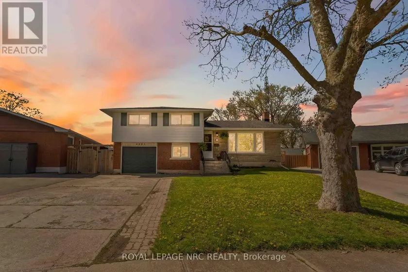 Detached at 4485 QUEENSWAY CRESCENT, Niagara Falls