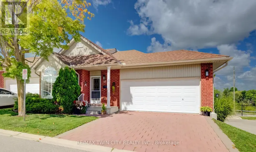 Townhouse at 15 - 360 ERBSVILLE ROAD, Waterloo