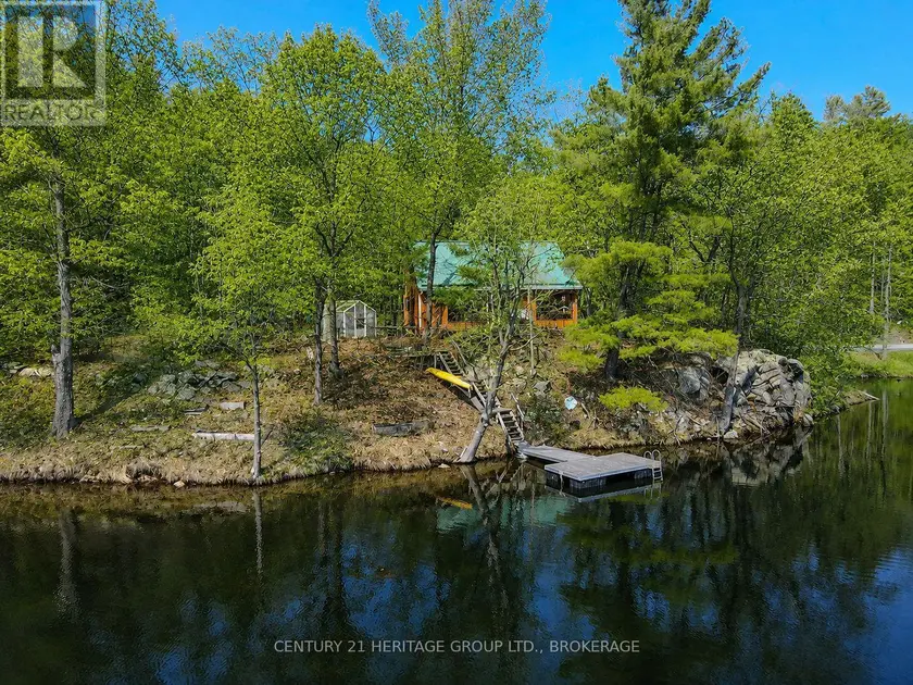 Detached at 2238 LITTLE LONG LAKE ROAD, Frontenac