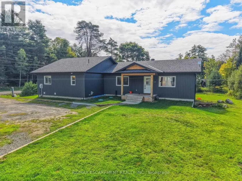 Detached at 400 RAYMOND ROAD, Muskoka Lakes