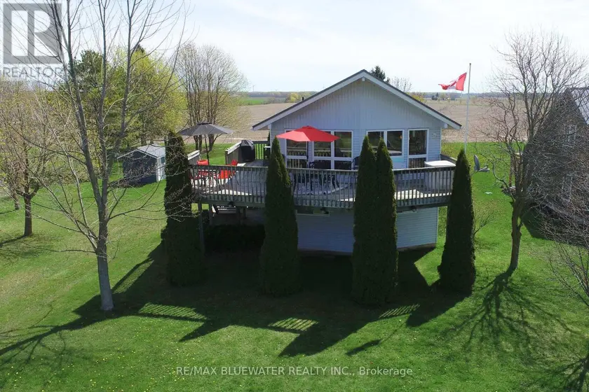 Detached at 74156 BLUEHAVEN BEACH DRIVE, Bluewater
