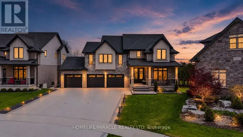 Detached at 245 TAMARACK BOULEVARD, Woodstock