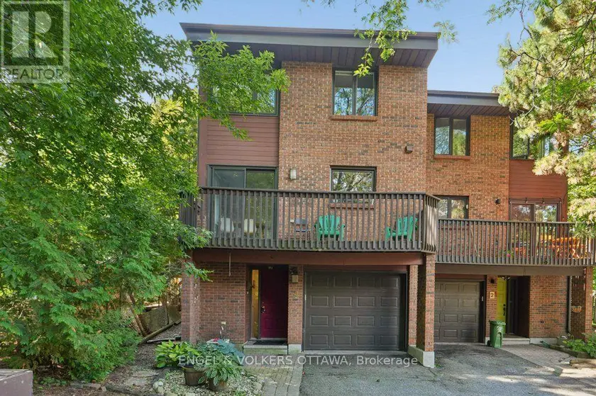 Townhouse at 4 - 535 HILSON AVENUE, Ottawa
