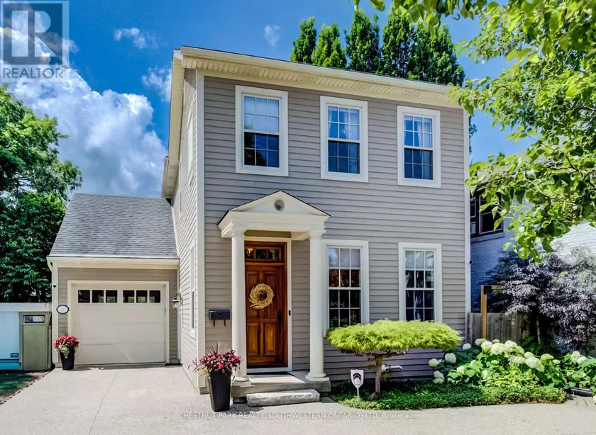 Detached at 33 CHERRY STREET, St. Catharines