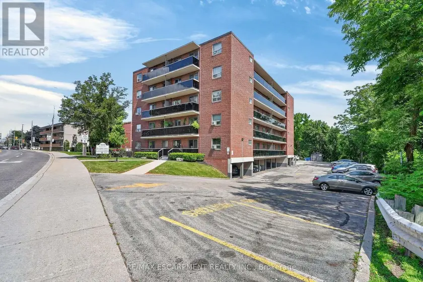 Apartment at 52 - 2373 KING STREET E, Hamilton