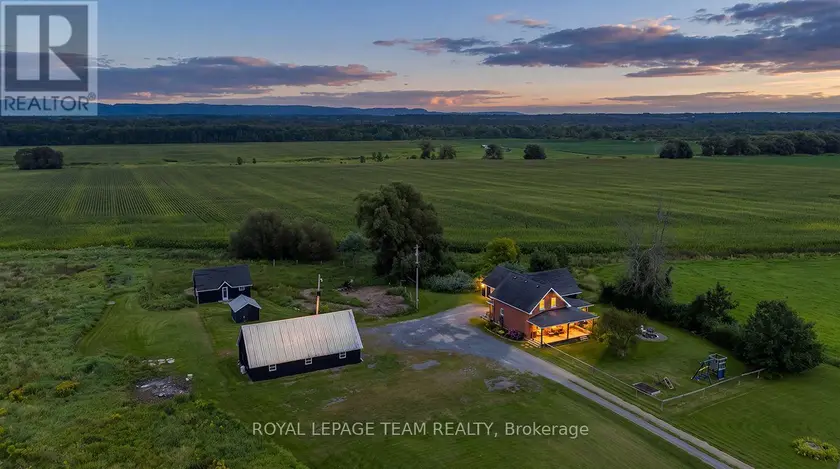Detached at 3570 DUNROBIN ROAD, Ottawa