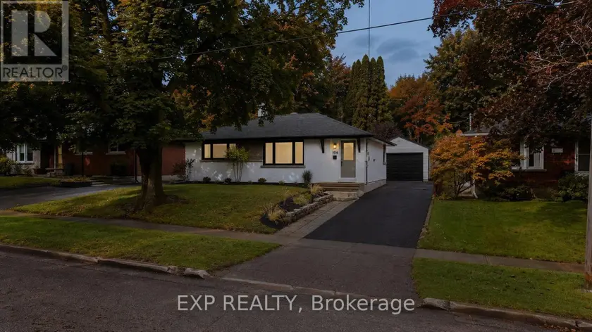 Detached at 104 KENSINGTON STREET, Guelph
