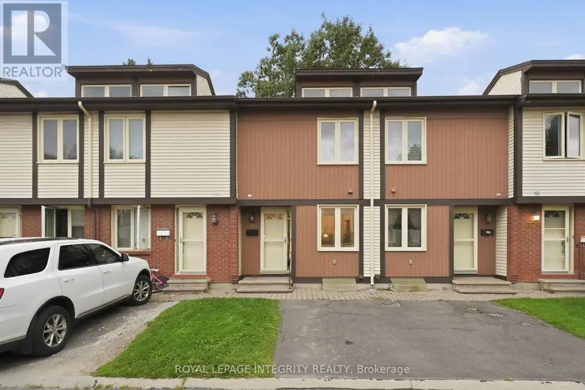 Townhouse at 54 - 811 CONNAUGHT AVENUE, Ottawa