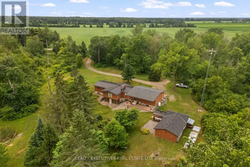 Detached at 785 BOUNDARY ROAD, North Dundas
