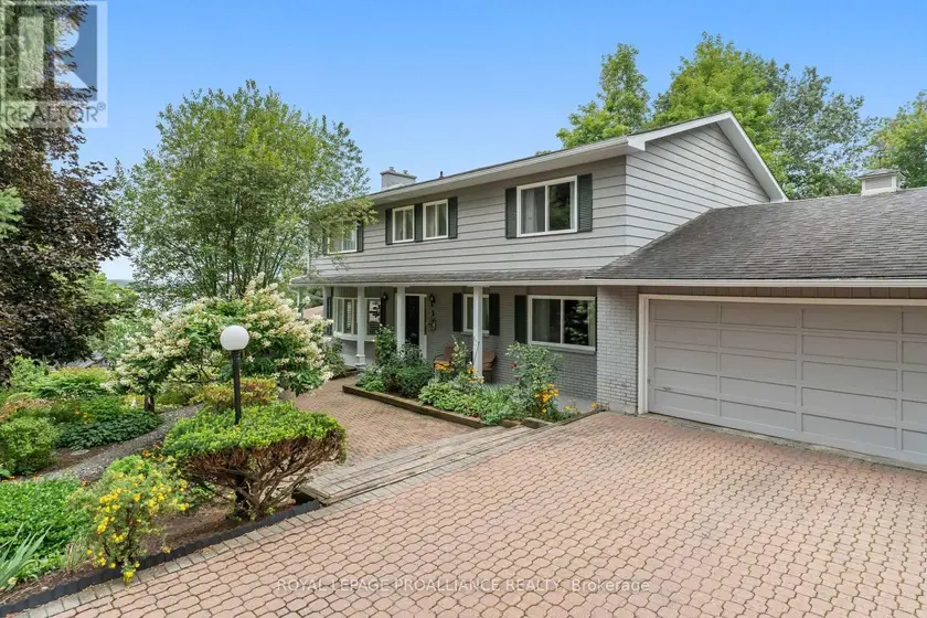 Detached at 5 ROCKCLIFFE ROAD, Brockville