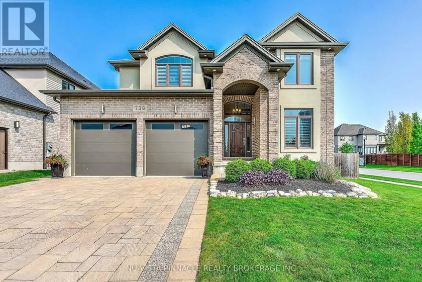Detached at 738 HICKORYRIDGE COMMON, London