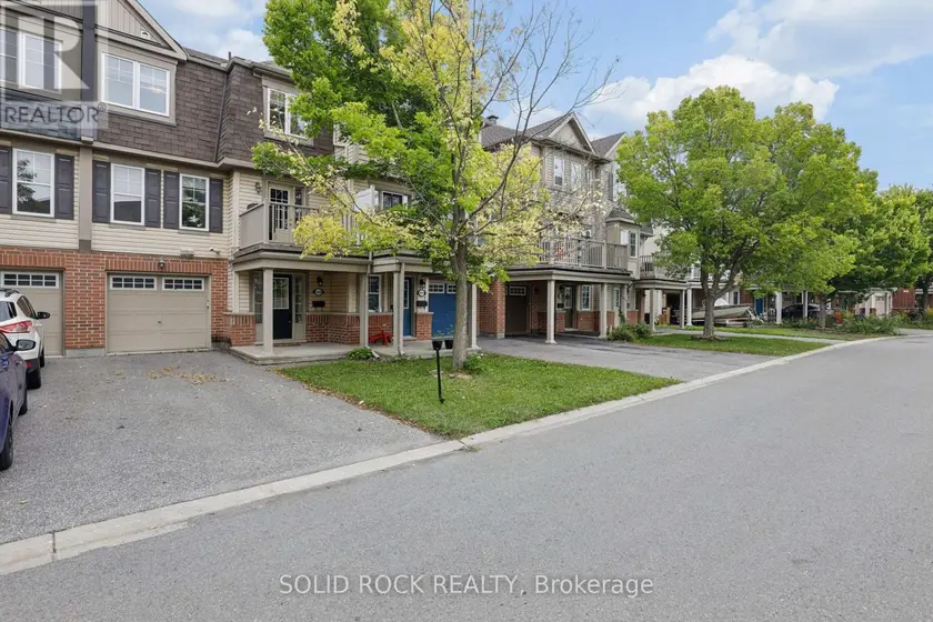 Townhouse at 2529 WATERLILLY WAY, Ottawa