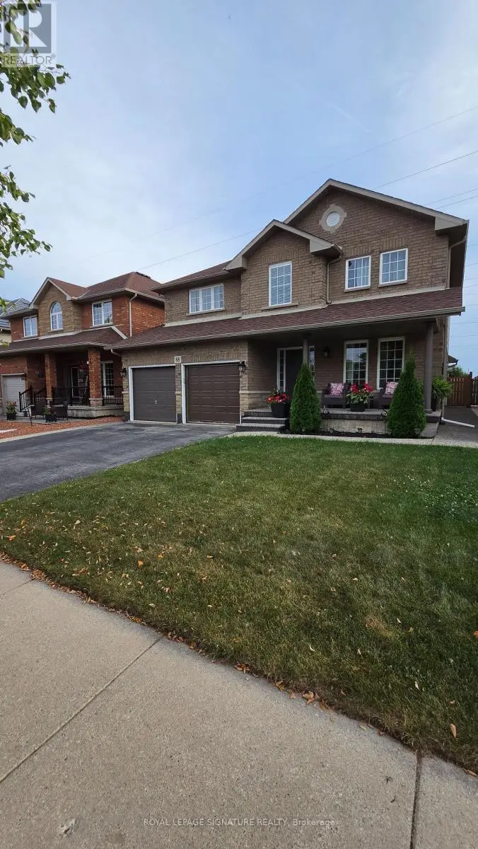 Detached at 88 BLUE MOUNTAIN DRIVE, Hamilton