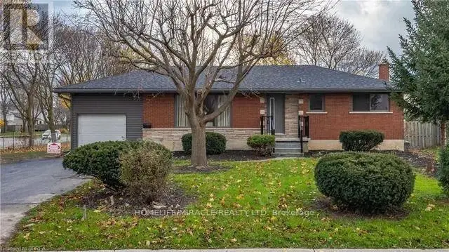 Detached at BSMT - 43 PATTERSON AVENUE, Brantford