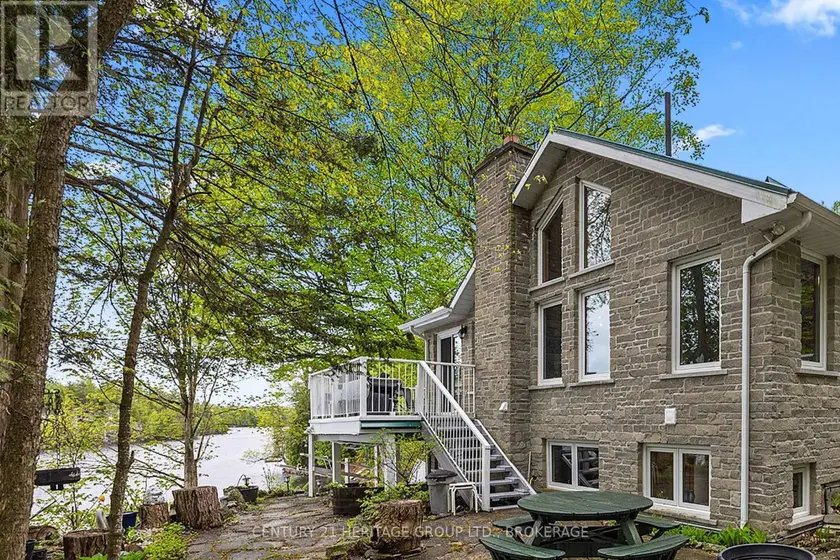 Detached at 8126 PERTH ROAD, South Frontenac