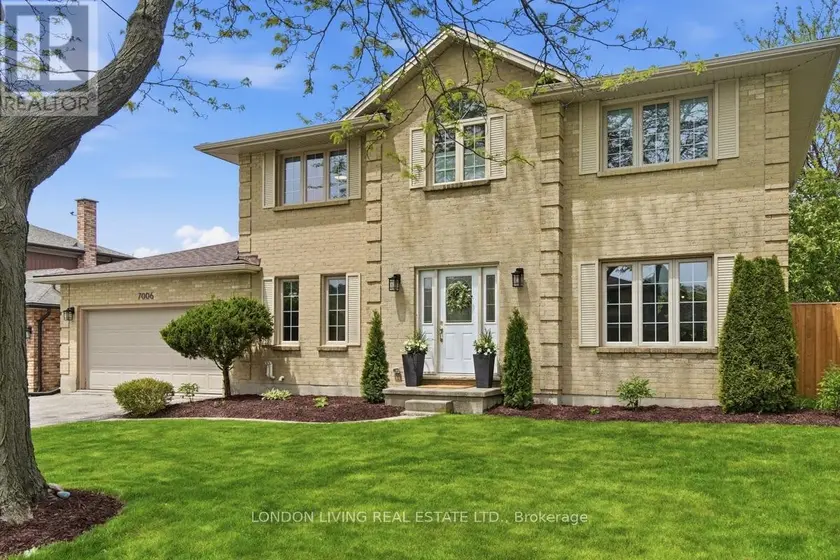 Detached at 7006 DIANE CRESCENT, London South