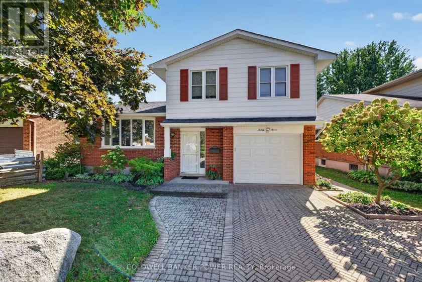 Detached at 27 CONCORD CRESCENT, London North