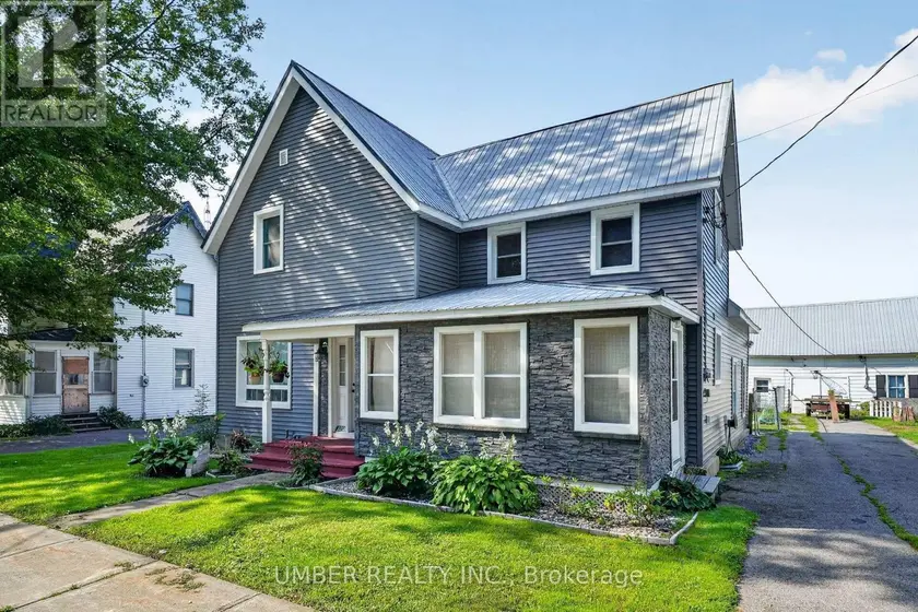 Detached at 3318 MAIN STREET, North Stormont