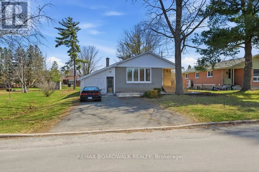 Detached at 1279 ADIRONDACK DRIVE, Ottawa