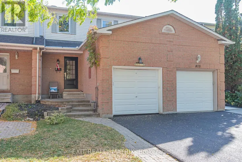 Townhouse at 813 CLEARCREST CRESCENT, Ottawa