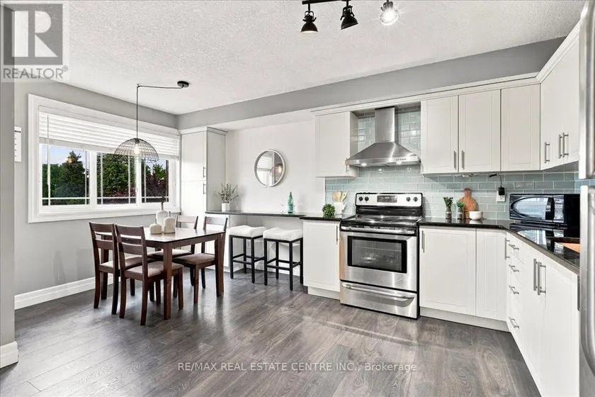 Apartment at 403 - 1522 KING STREET E, Kitchener