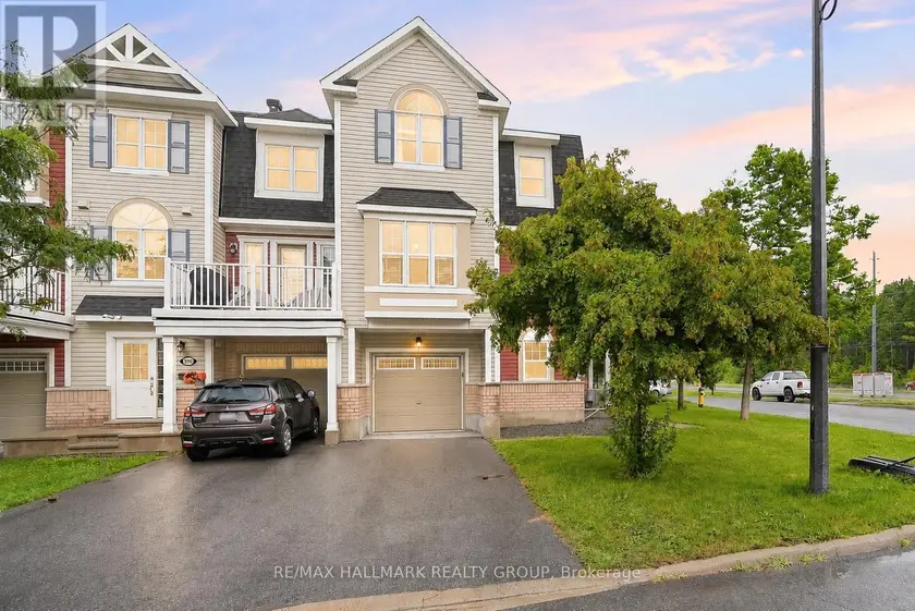 Townhouse at 588 FOXLIGHT CIRCLE, Ottawa