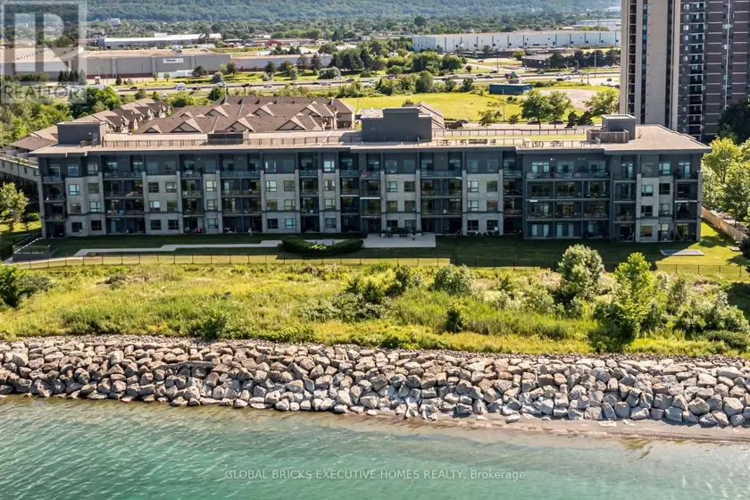 Apartment at #106 - 35 SOUTHSHORE CRESCENT, Hamilton
