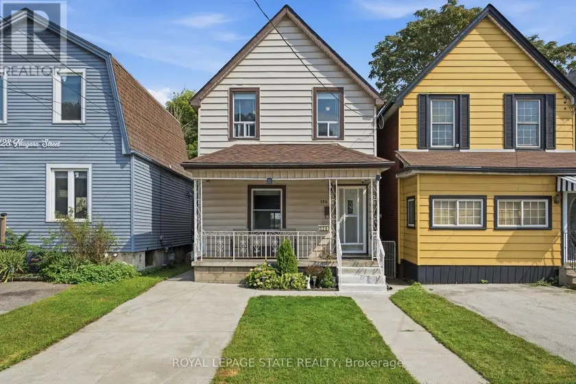 Detached at 126 NIAGARA STREET, Hamilton
