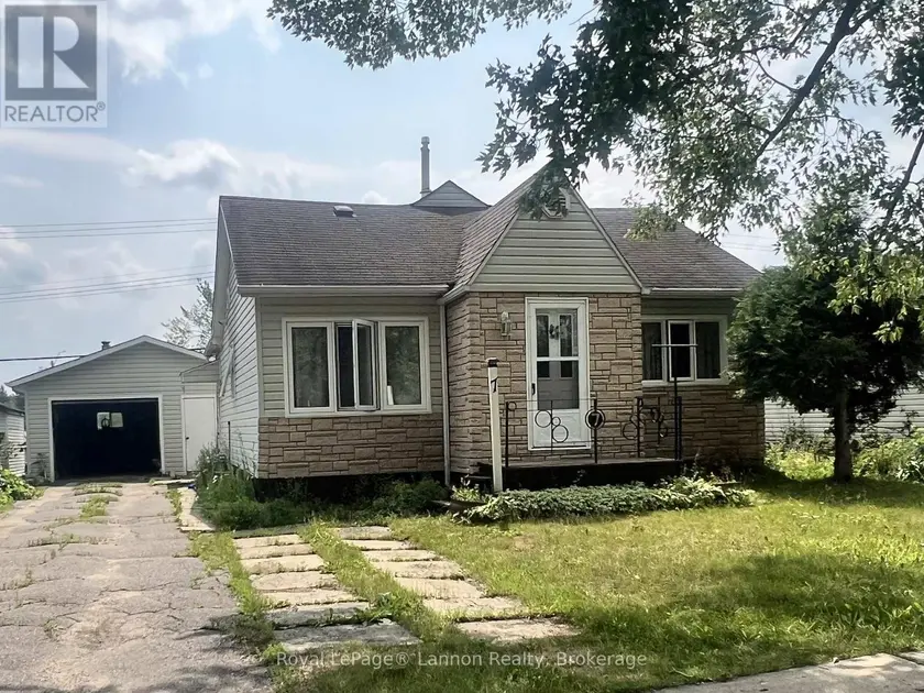 Detached at 7 ERRINGTON AVENUE, Atikokan