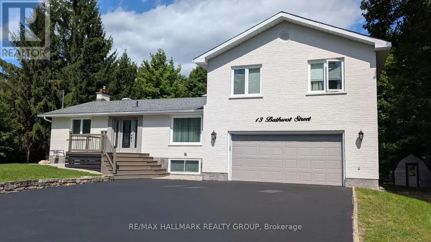 Detached at 13 BATHURST STREET, Ottawa