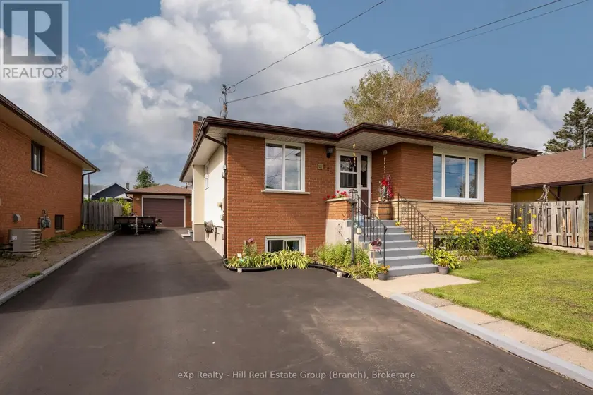 Detached at 520 DUBLIN AVENUE, Thunder Bay