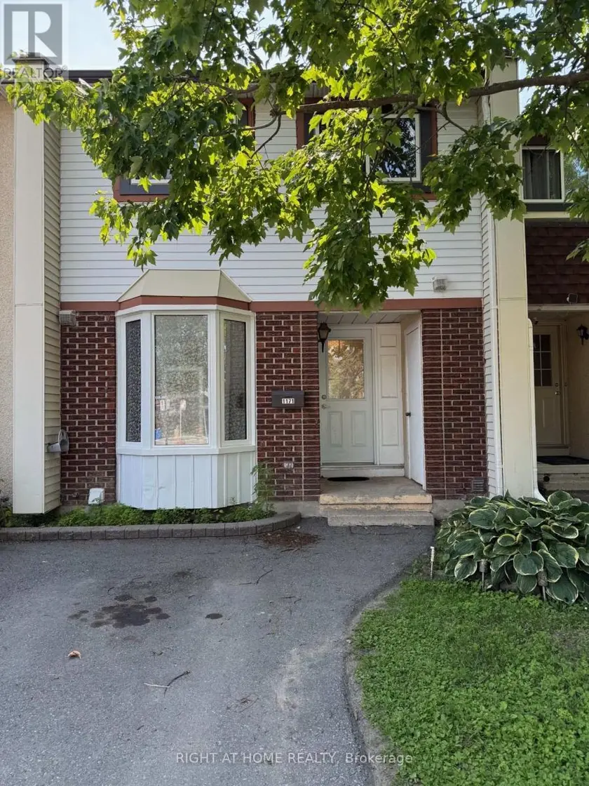 Townhouse at 2 - 1171 PRIORY LANE, Ottawa