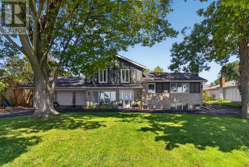 Detached at 4535 BATH ROAD, Loyalist