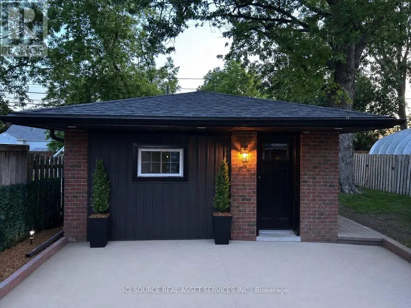 Detached at 2 - 1911 FRANCOIS ROAD, Windsor