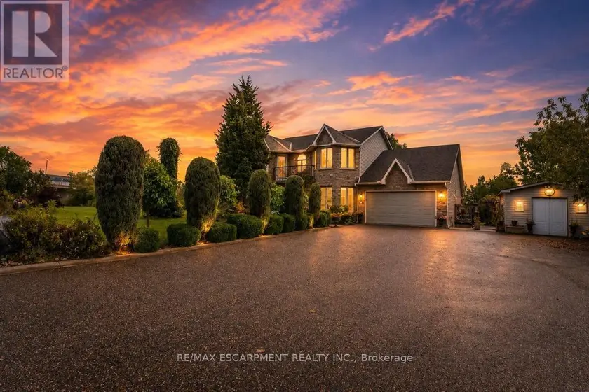 Detached at 33 MARYVALE AVENUE, Hamilton