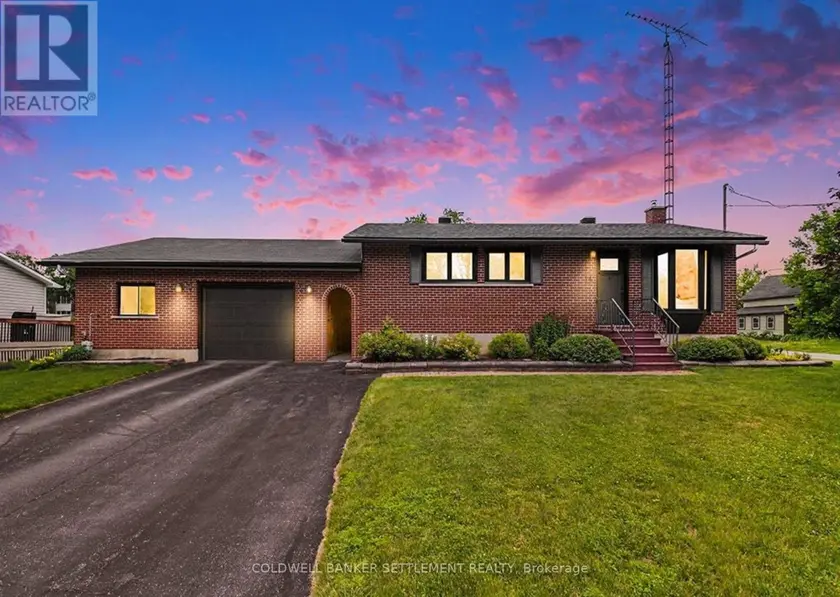 Detached at 14 BAYNES STREET, Perth