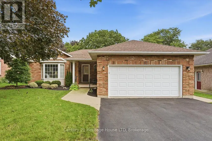 Detached at 17 OAKRIDGE BOULEVARD, Pelham
