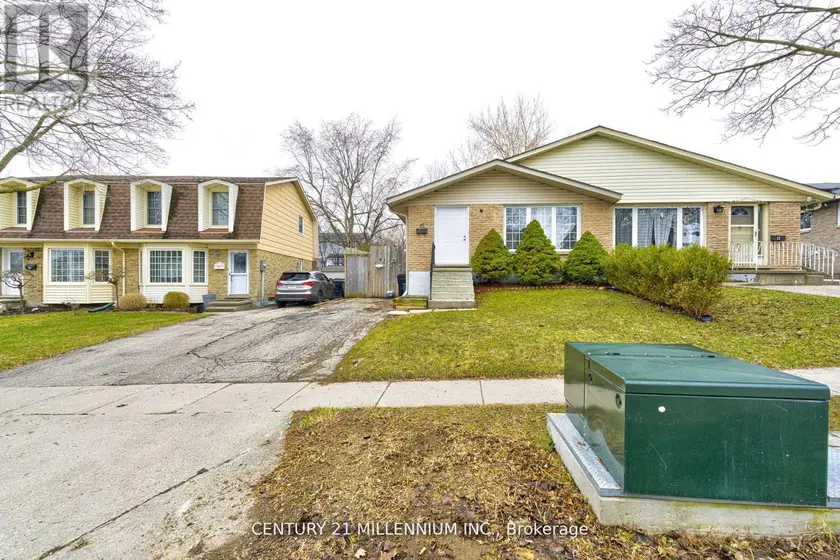 Semi-Detached/Link at 15 NORTHVIEW HEIGHTS DRIVE, Cambridge